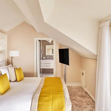 Barrière Le Royal Hotel 5*