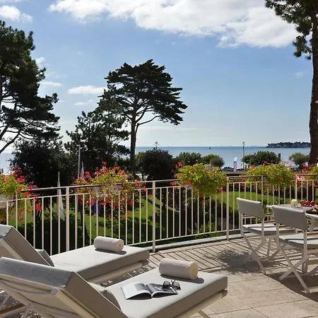 Ξενοδοχείο Barriere Le Royal 5*