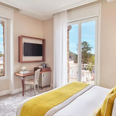 酒店 拉波勒皇家吕西安巴里亚酒店 5*