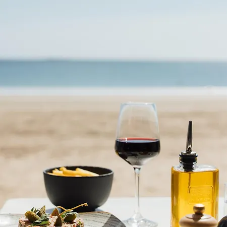 오텔 바리에르 르 루아얄 라볼르 호텔 5*