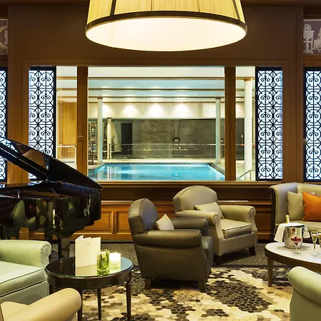 拉波勒皇家吕西安巴里亚酒店 5* La Baule