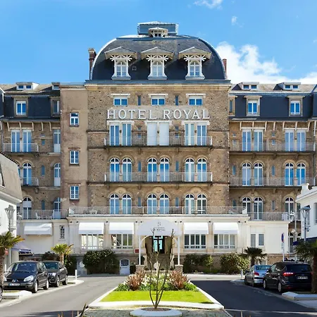 Barrière Le Royal Hotel 5*