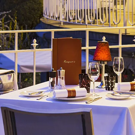 拉波勒皇家吕西安巴里亚酒店 La Baule