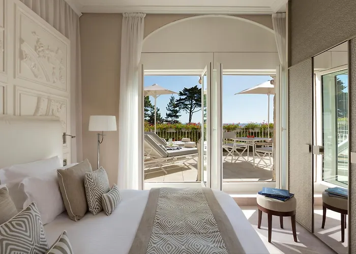 ホテル Barriere Le Royal