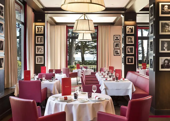 ホテル Barriere Le Royal 5*